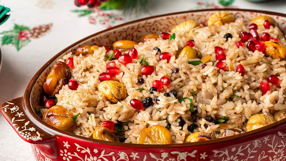 Böyle deneyen sade yiyemiyor! Kestane ve kuş üzümlü pilav tarifi: Yılbaşı sofralarına çok yakışıyor