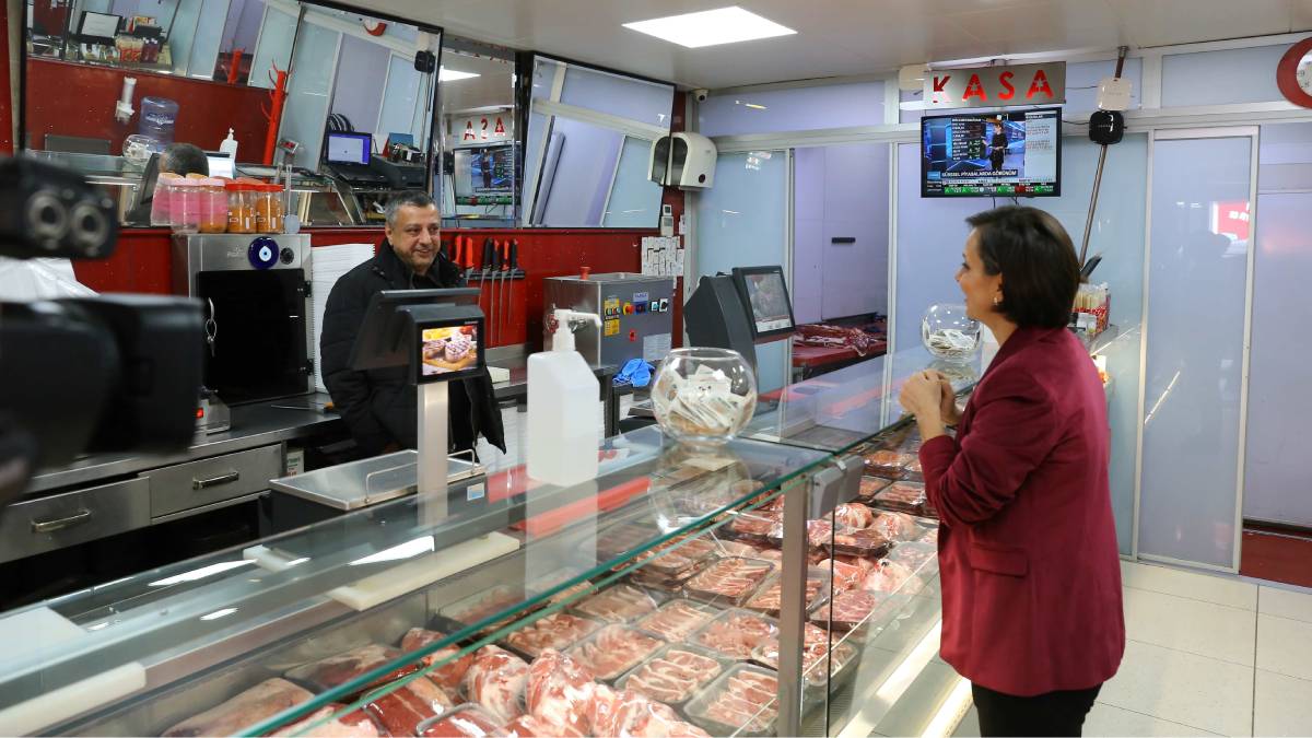 Karabağlar’da esnafla dayanışma