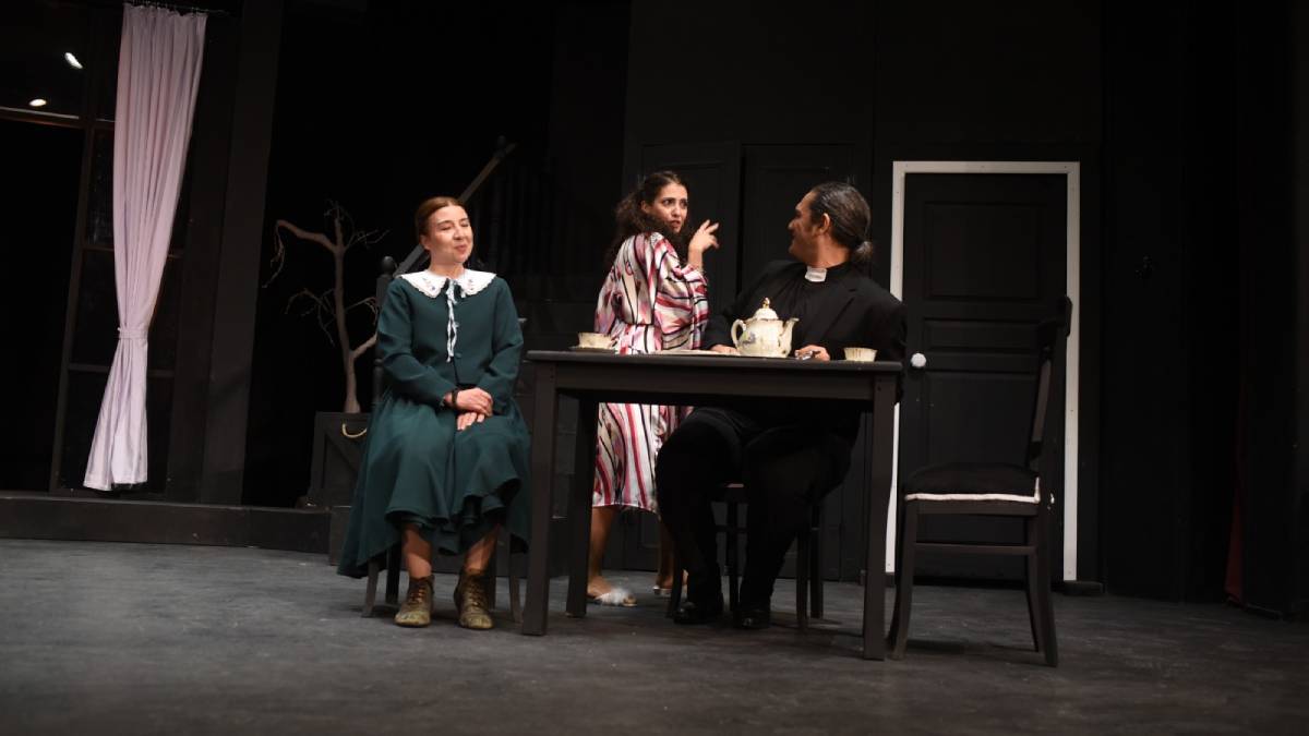 Papaz Kaçtı, 9 Aralık’ta Mersin’de sahnelenecek