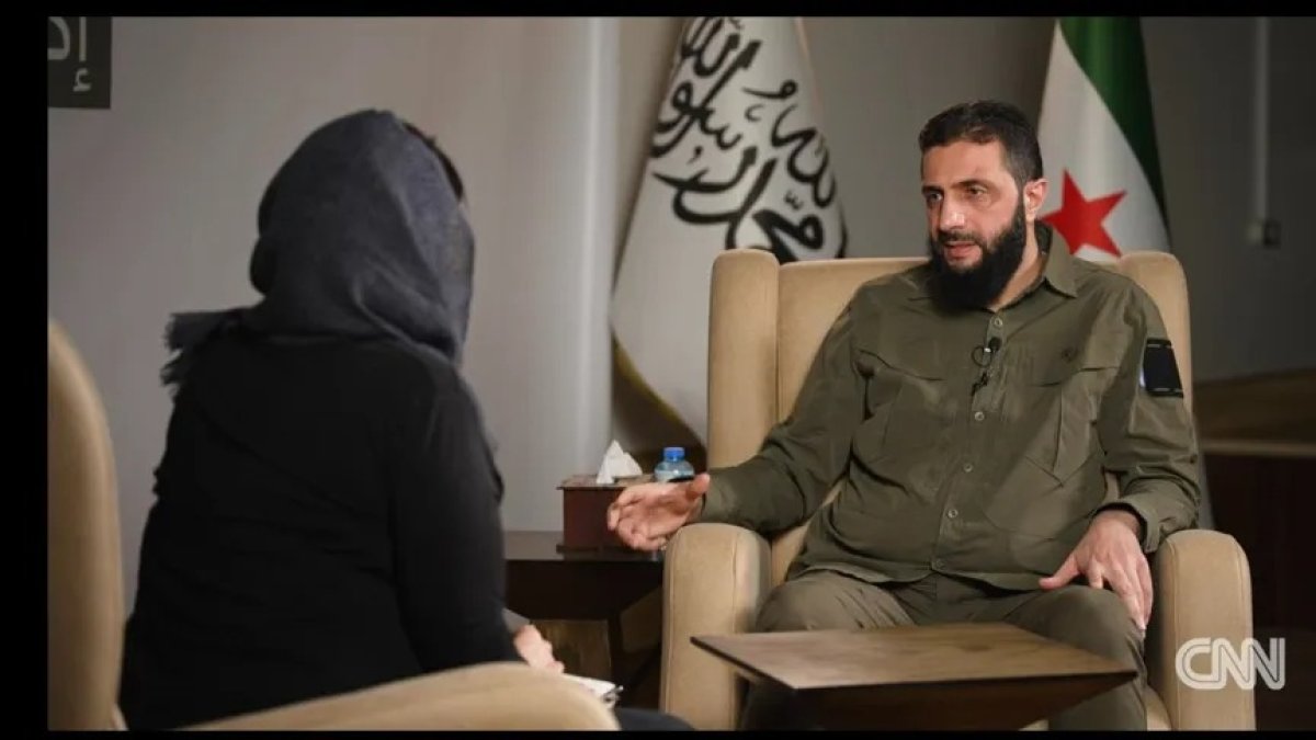 Colani’den CNN International’a ilk röportaj: "Bu rejim öldü, halk konseyine dayalı yeni bir yönetim kuracağız"