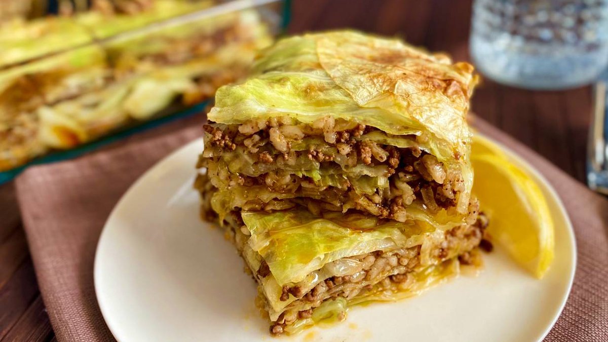 Ne lahana sarması ne kapuska! 250 gram kıymanız varsa deneyin: İşte parmak yediren lahana kapama tarifi