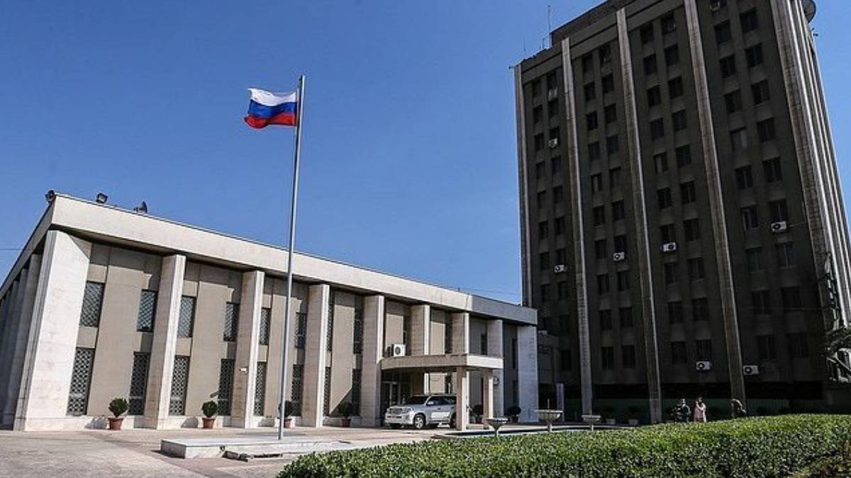 Rusya'nın Şam Büyükelçiliği'nden açıklama: Büyükelçilik çalışanlarının koşulları normal