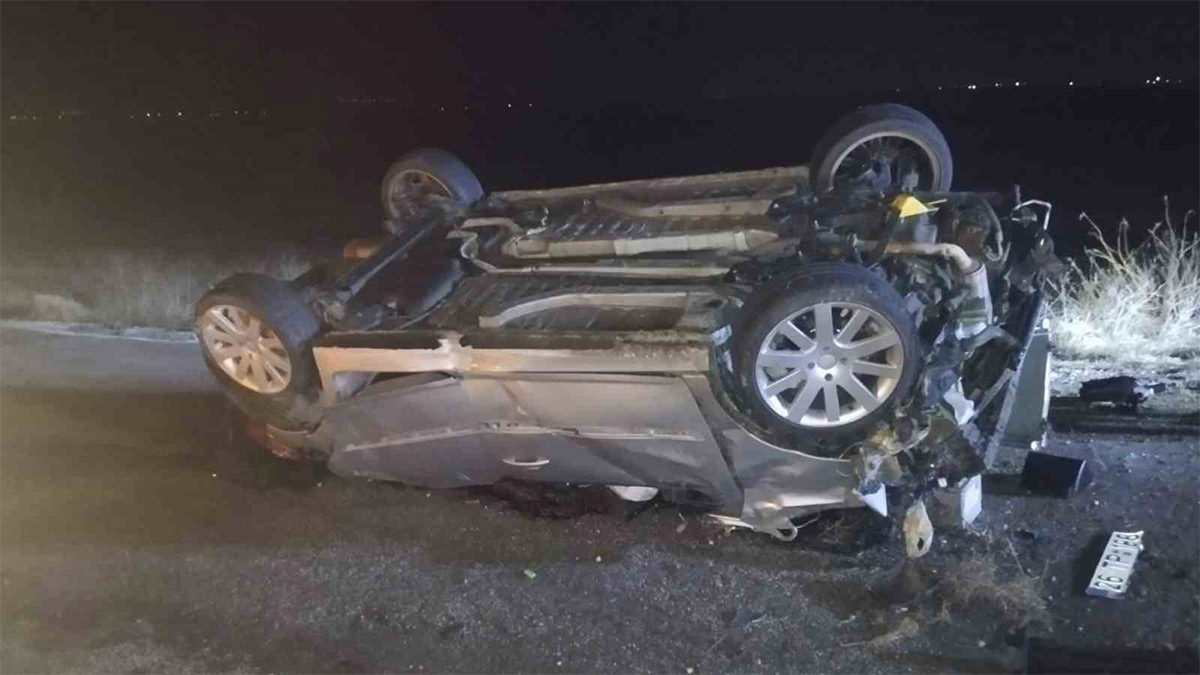 Eskişehir’de feci kaza! Bariyerlere çarpan araç takla attı: 1 ölü, 3 yaralı