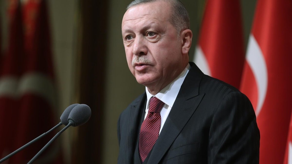 Erdoğan'dan asgari ücret ve emekli maaşlarına ilişkin açıklama: Sabit gelirlilerin durumu en iyi seviyeye çıkacak