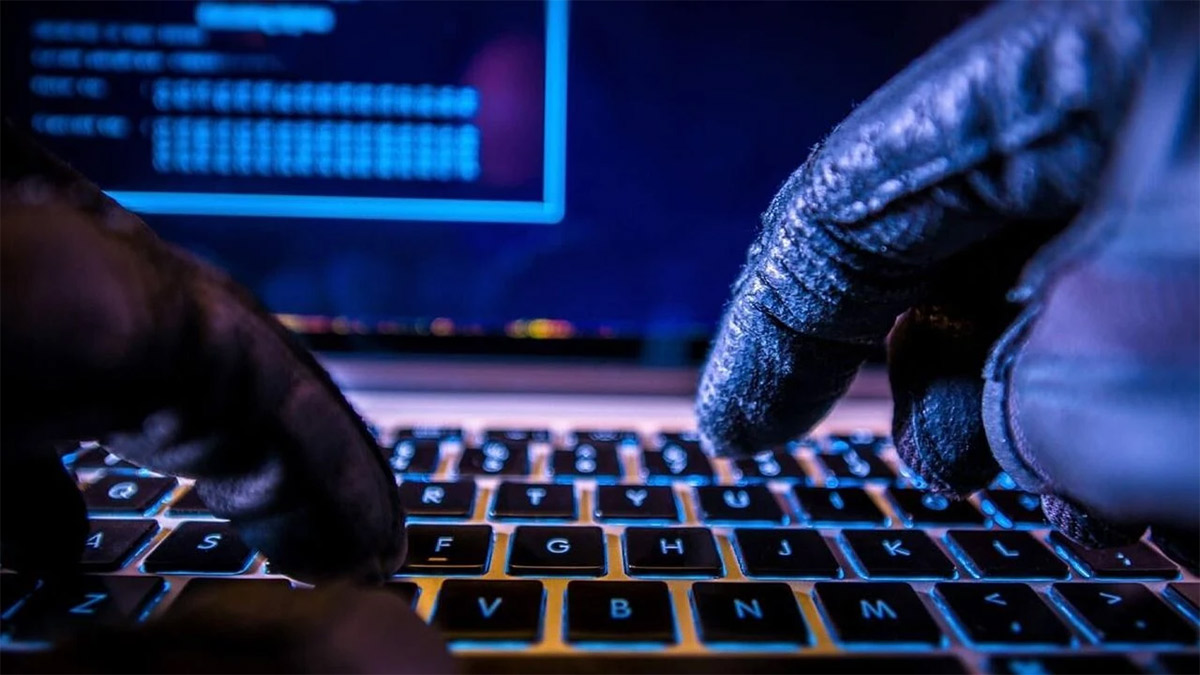 Siber korsanlar Anadolu Sigorta ve HGS uygulamalarını hedef aldı: Kişisel veriler sızdırıldı mı?