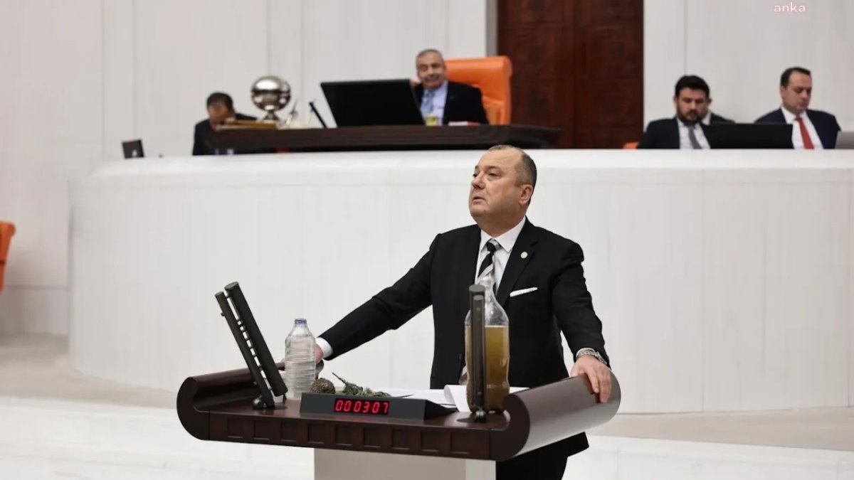 Bakan Kurum ile CHP'li Vekil Aygün arasında 'pis su' tartışması