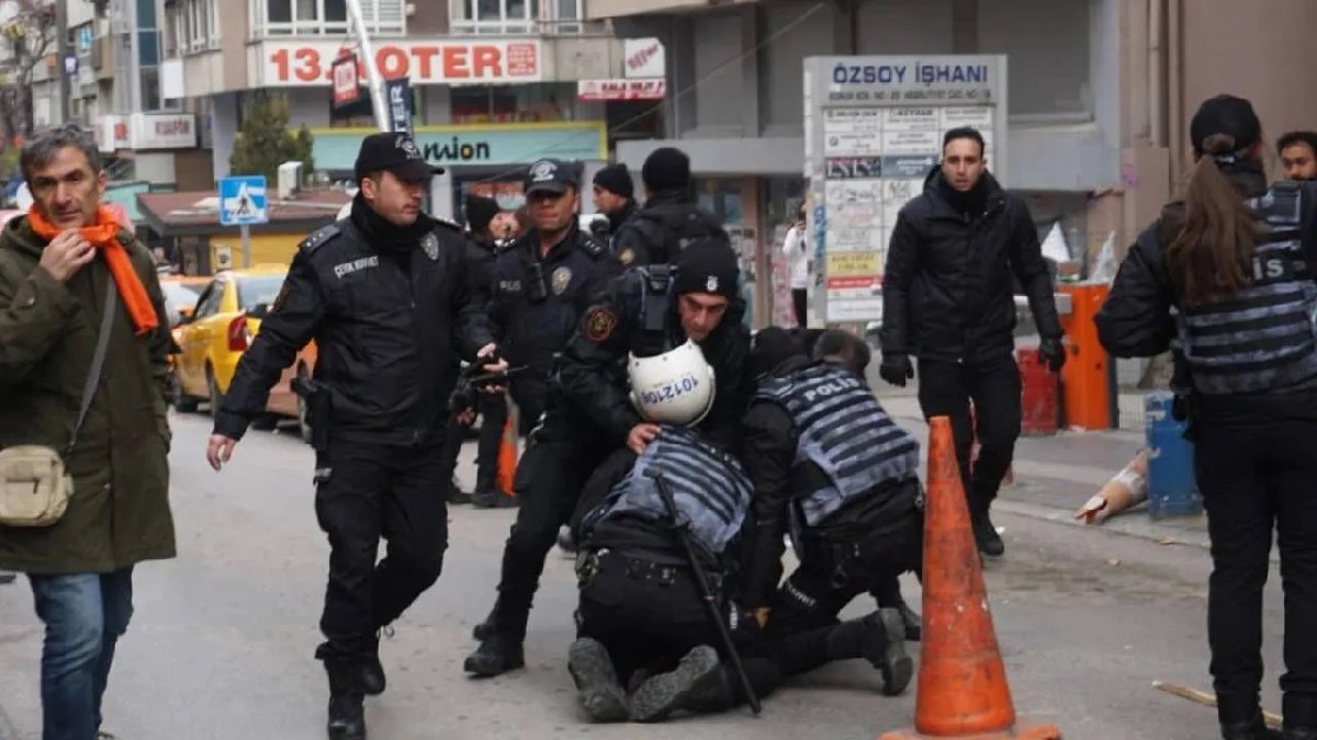 'Hakkımı Ver' eylemine polis müdahalesi... 49 kişi gözaltına alındı