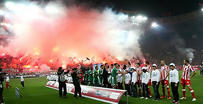 Yunanistan Süper Ligi güvenlik gerekçesiyle ertelendi