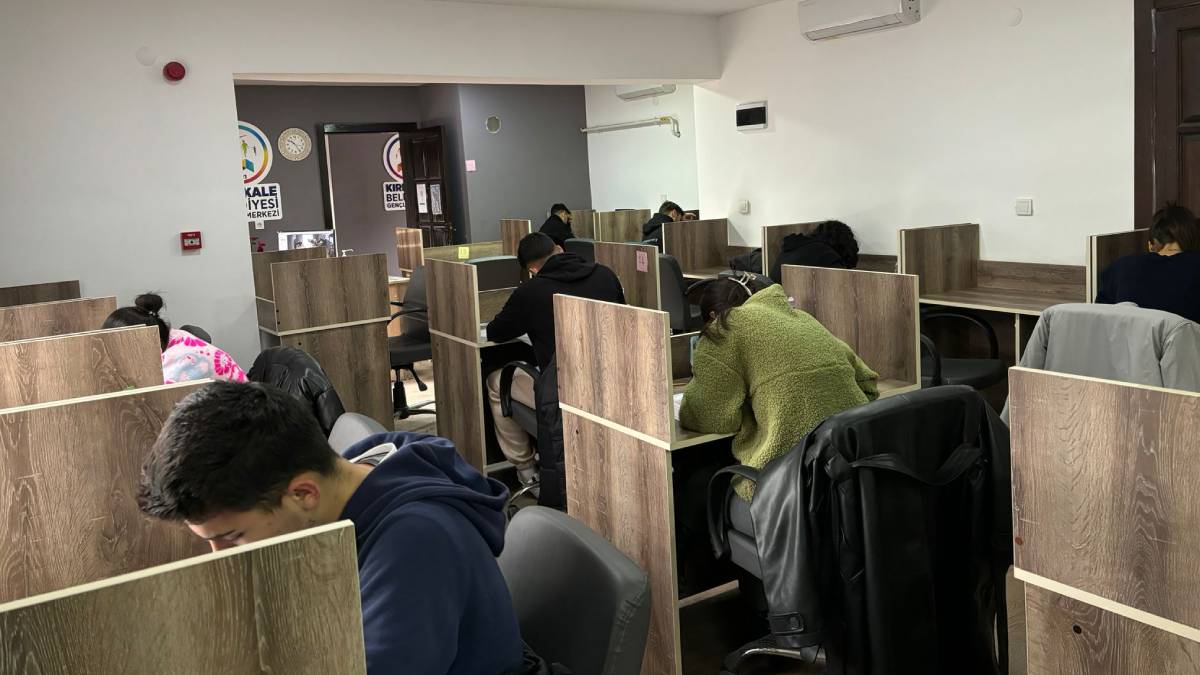 Kırıkkale Belediyesinde ücretsiz TYT ve AYT deneme sınavları yapıldı