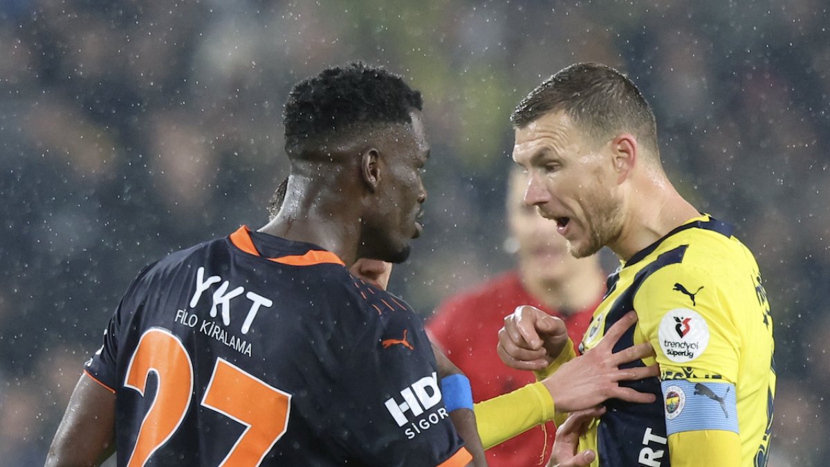 Dzeko'ya kafa atan Ousseynou Ba, özür diledi!