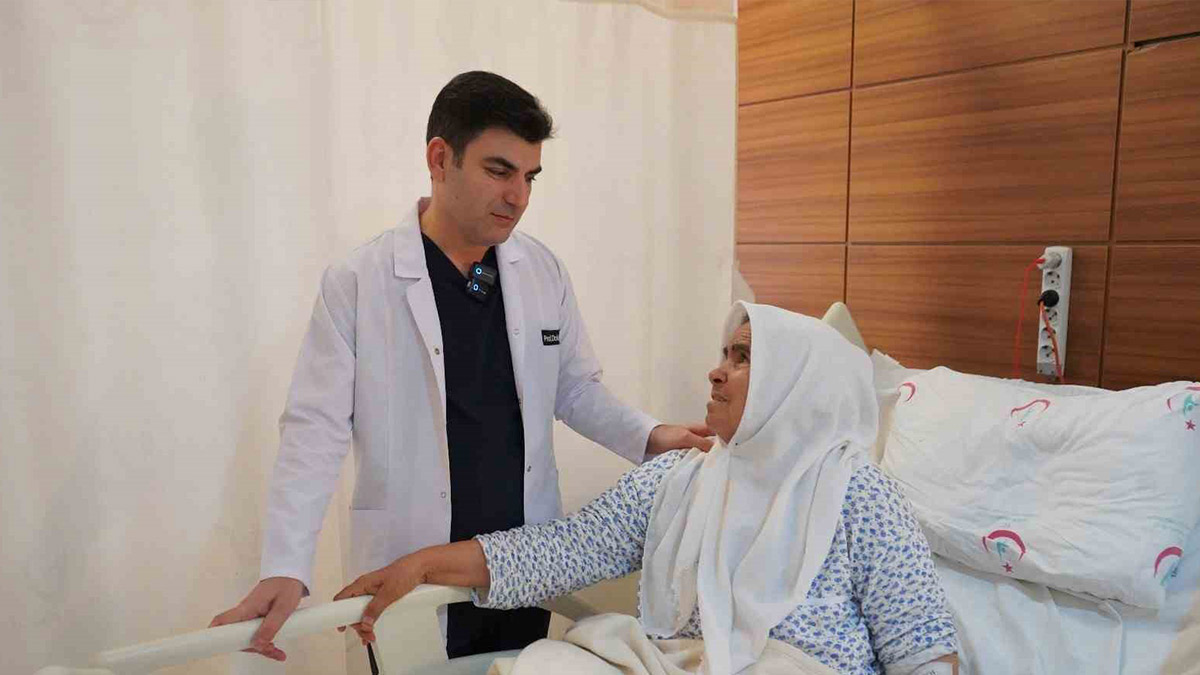 79 yaşındaki hastanın aort kapağı ameliyatsız değiştirildi