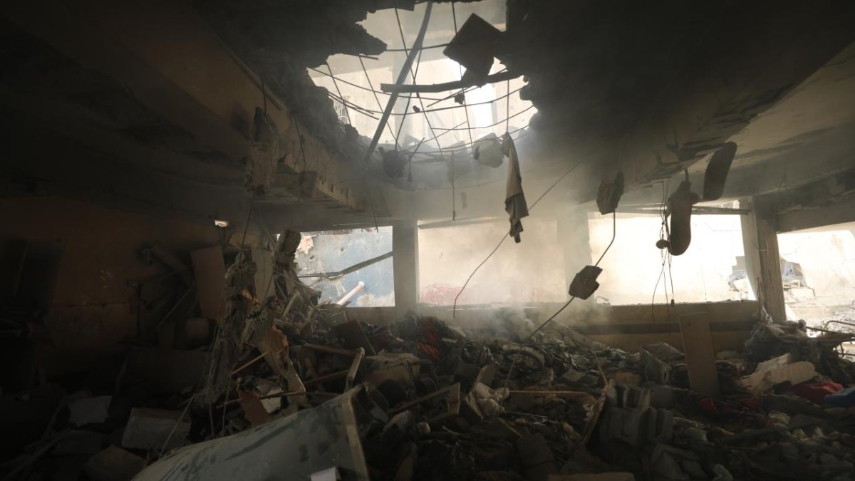 Hamas: İsrail’in okul bombalaması "katliam ve soykırımdır"