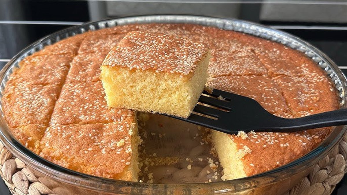 Bu kek sizi çocukluğunuza götürecek! Üstelik 5 dakikada şipşak hazır... İşte mis kokulu anne keki