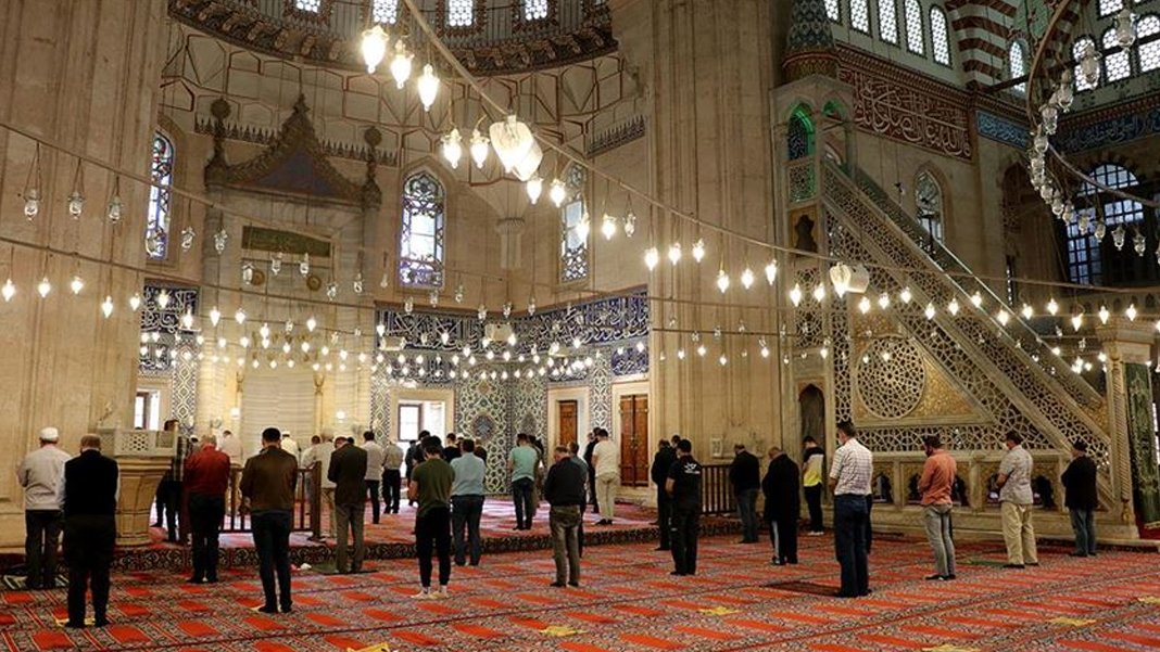 TİHEK'tan ayrımcılığa yaptırım: Cuma namazına gitti diye işten çıkaran işverene rekor ceza