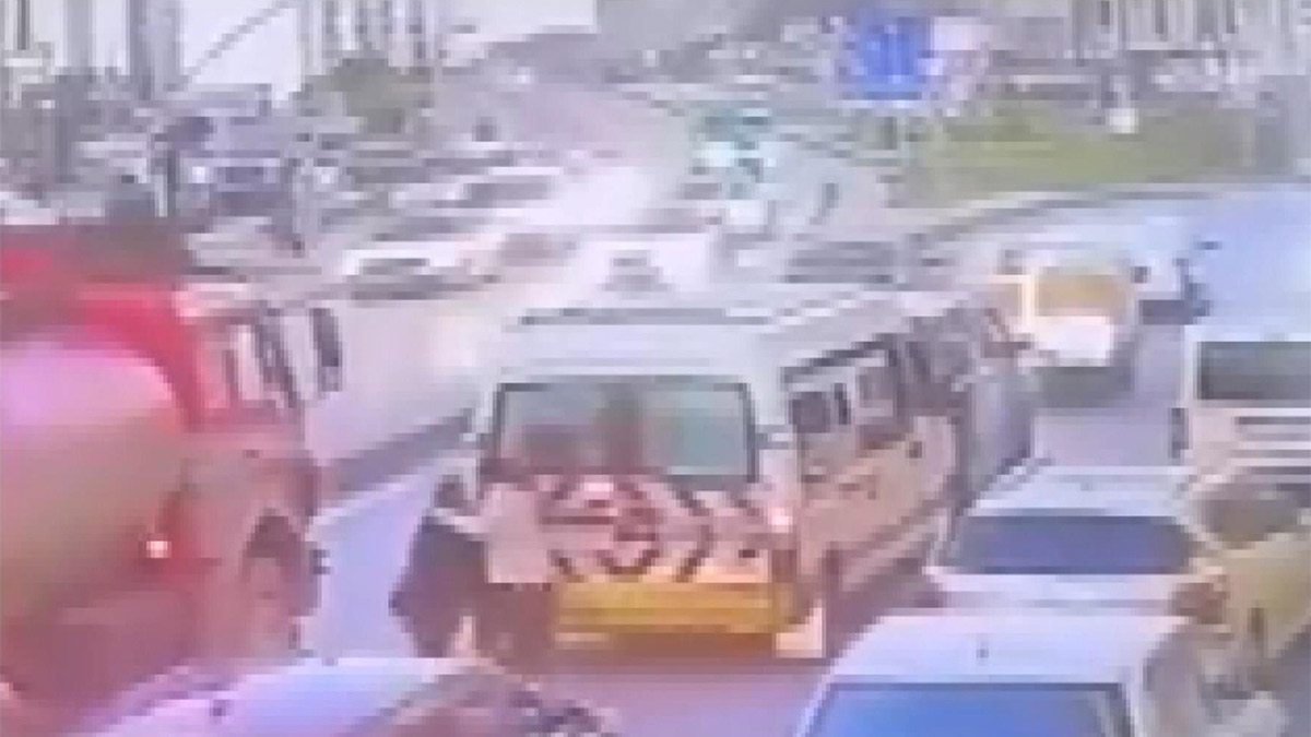 Su tankeri 15 yaşındaki Asel'e çarptı! Dehşet anları kamerada