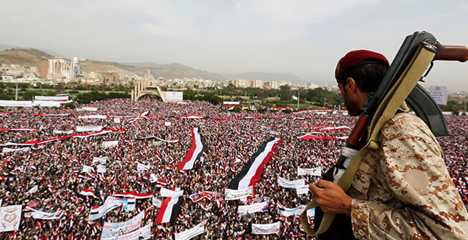 Yemen'in başkenti Sana'da Suudi Arabistan'a karşı dev gösteri