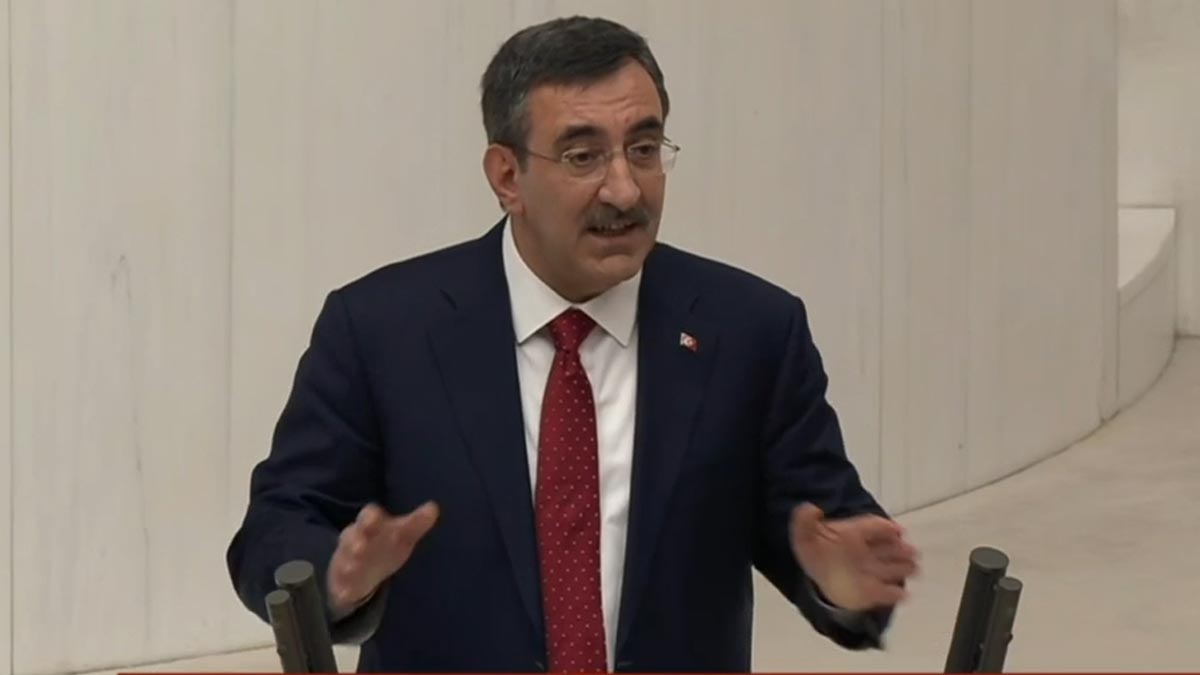 Cevdet Yılmaz: Bütçenin yarısı barışı destekleme giderlerine gidiyor