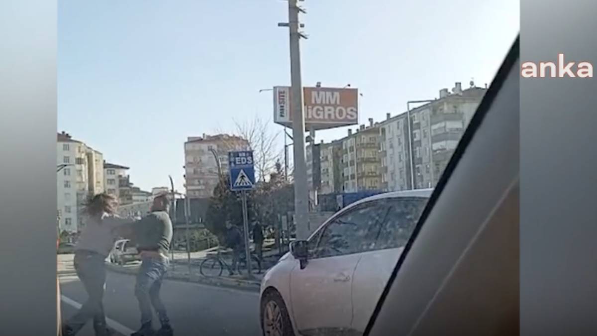 Aksaray'da trafikte kadına şiddet: Tekme ve yumrukla saldırdı