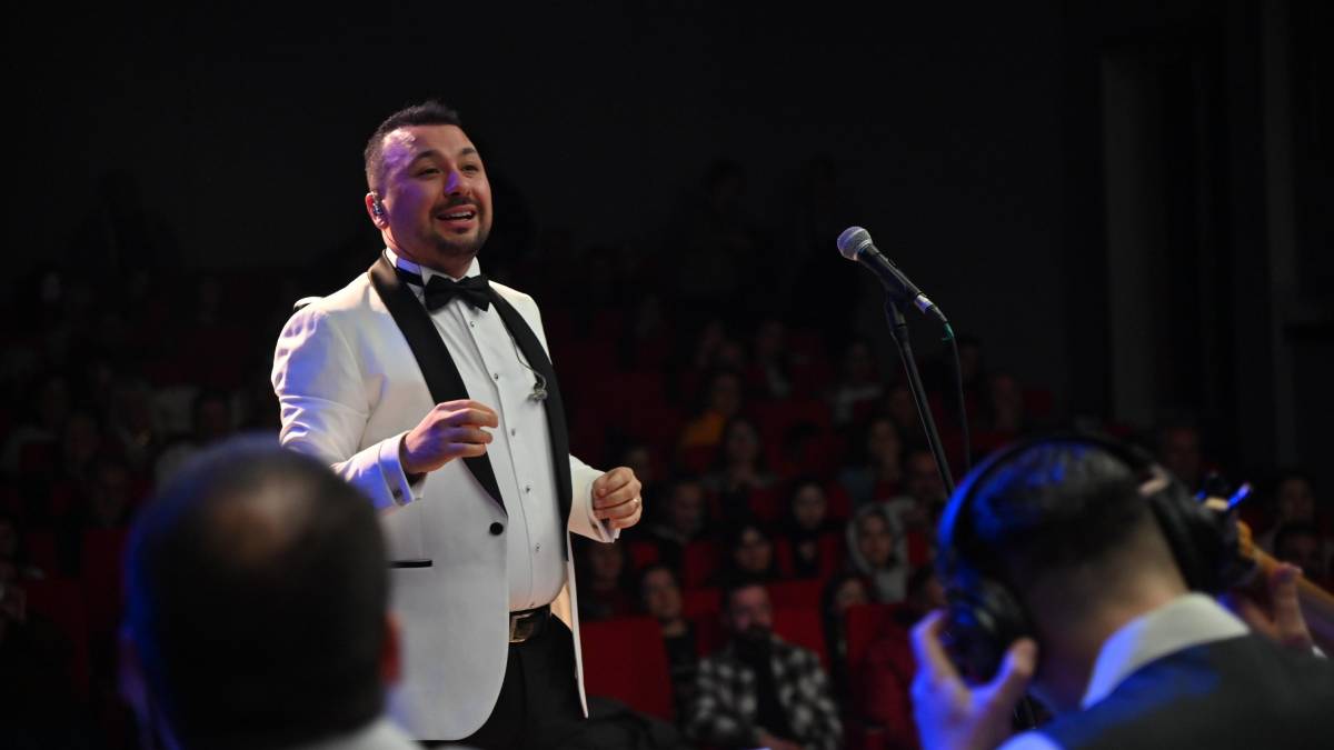 Manisa’da “Umut Veren Türküler” yankılandı