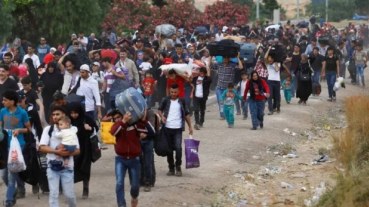 15 AB ülkesi, Suriyelilerin başvurularını askıya aldı