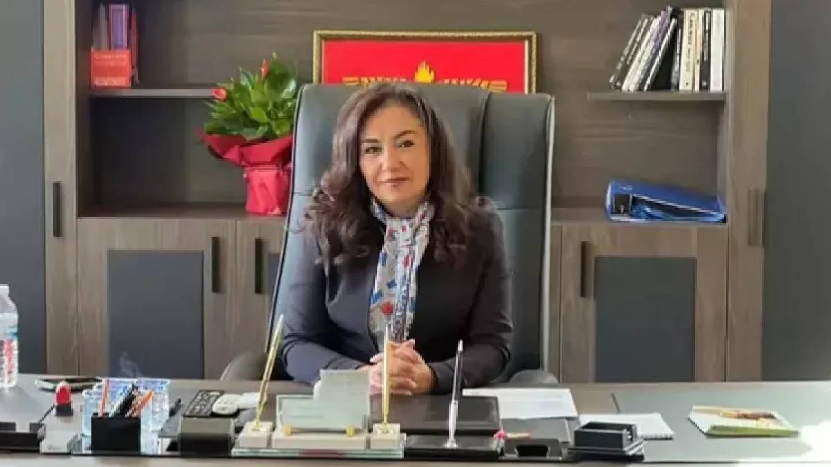 DEM Parti, İdil Belediye Başkanı ve meclis üyesini ihraç etti