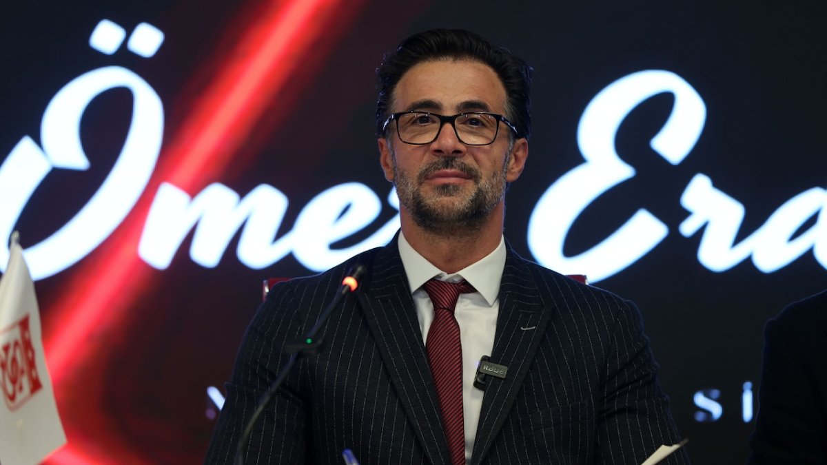 Sivasspor teknik direktör Ömer Erdoğan ile sözleşme imzaladı