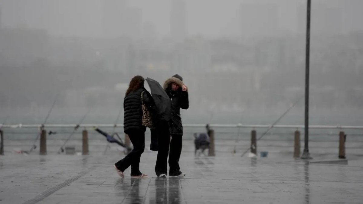 Erbain soğuğu geliyor: İstanbul dahil 17 ile sarı ve turuncu uyarı