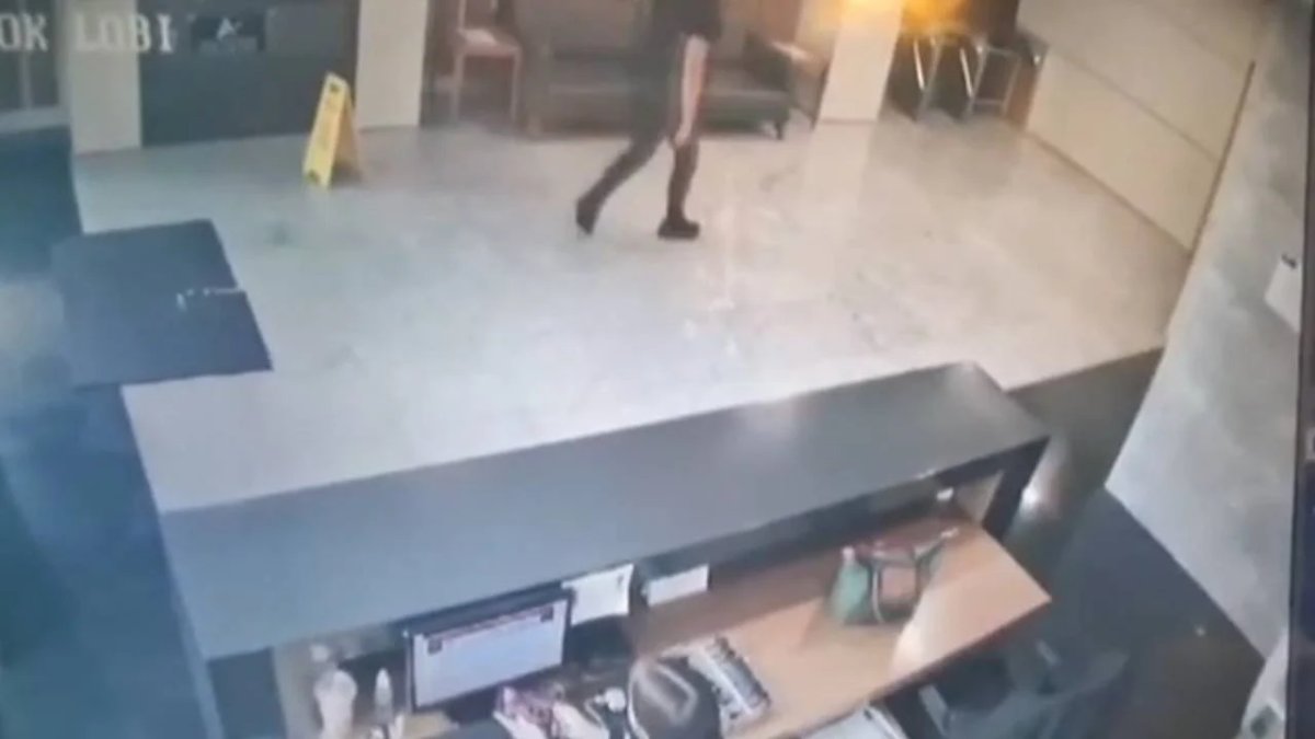 KRT TV’ye saldırı girişimi: Şüpheli "üzerimde el bombası var" iddiasıyla kanal binasına girmeye çalıştı