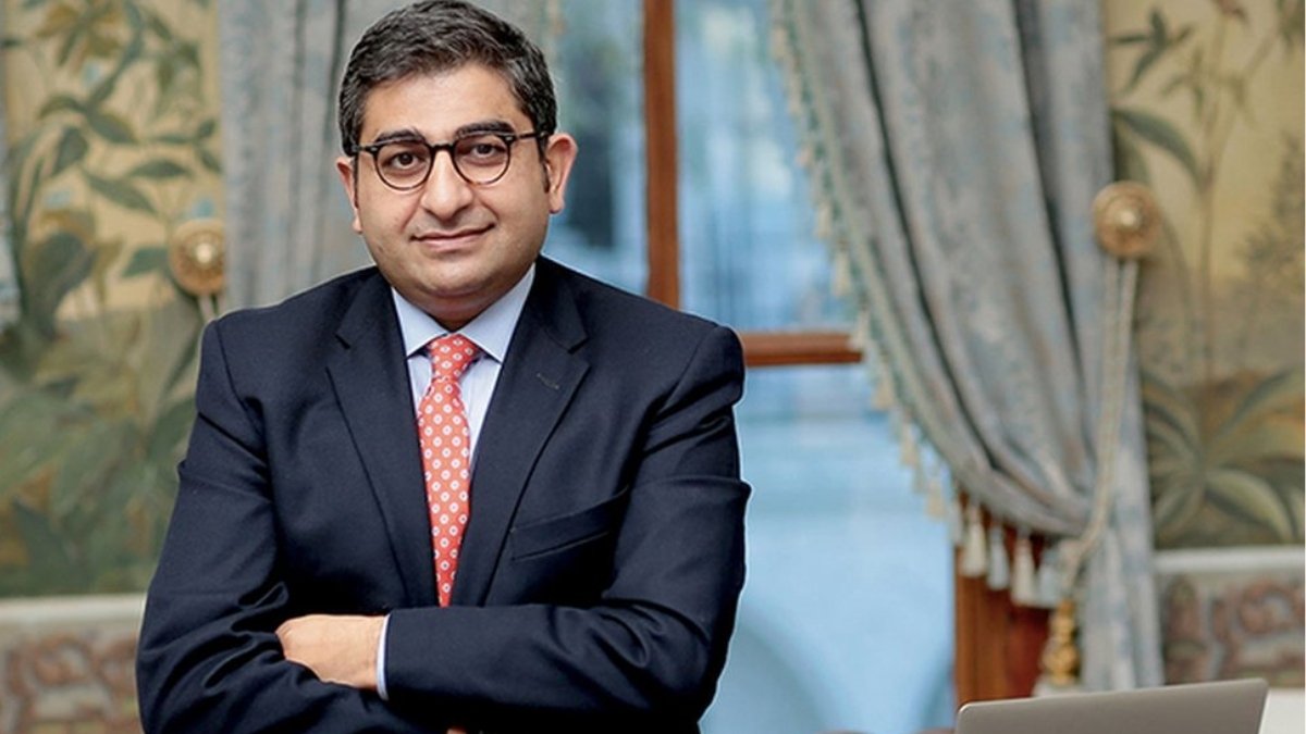 Türkiye'de paranın içinde yüzüyordu! Sezgin Baran Korkmaz'ın yeni işi herkesi şaşırttı! New York'ta tezgah açtı