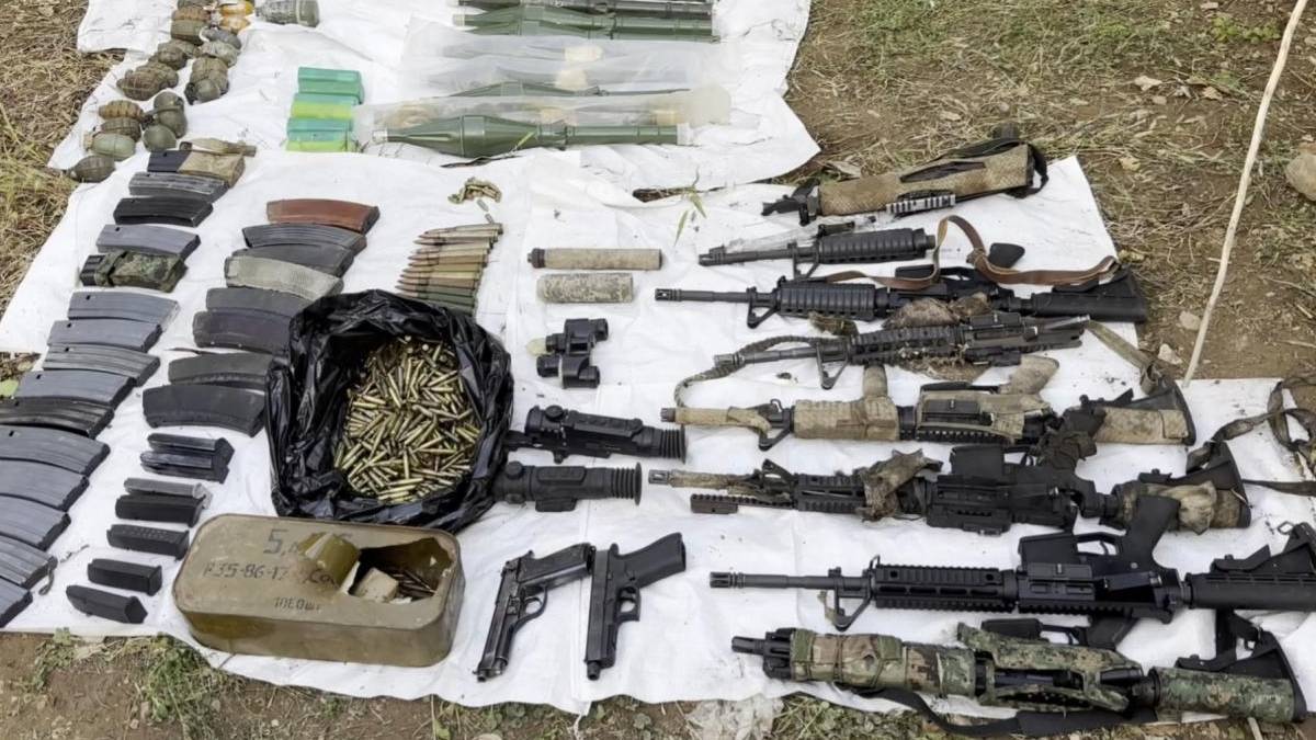 MSB açıkladı: Pençe-Kilit'te çok sayıda silah ve mühimmat ele geçirildi