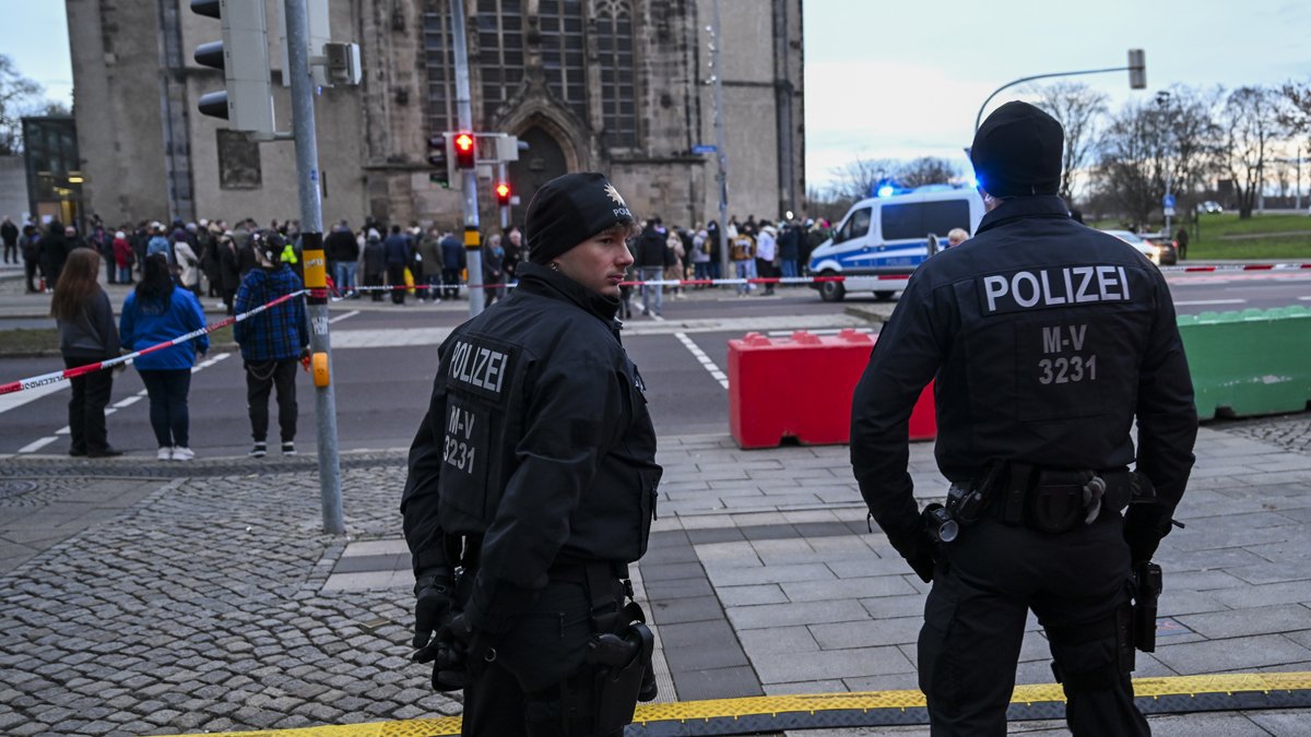 Noel pazarı saldırısı göçmenleri hedef haline getirdi