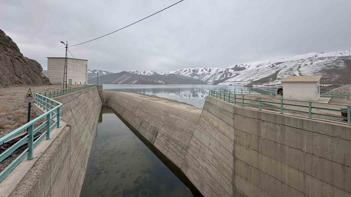 Kuraklık Dilimli Barajı'nı da vurdu: Su seviyesi 20 metreye kadar düştü