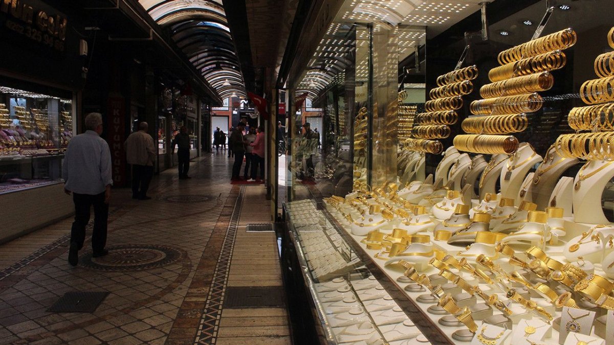 Kuyumcuya gidecekler dikkat: Altın satışında yeni dönem! Kara para aklama hadiseleri artınca böyle önlem alındı
