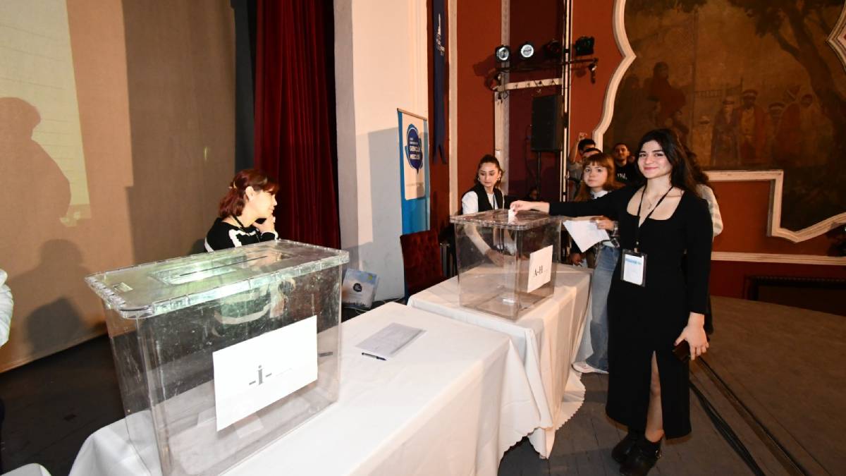 İzmir Kent Konseyi Gençlik Meclisi 16. Seçimli Genel Kurulu yapıldı