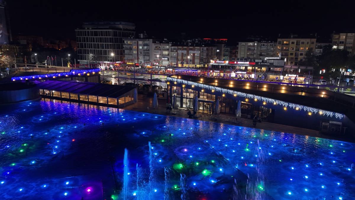 Başkan Çerçioğlu Aydın’ın meydan ve bulvarlarını ışıl ışıl yaptı