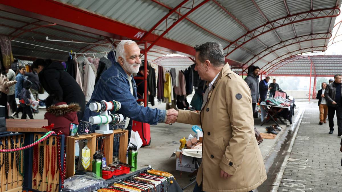 İkinci el pazarı yeni yerine taşındı