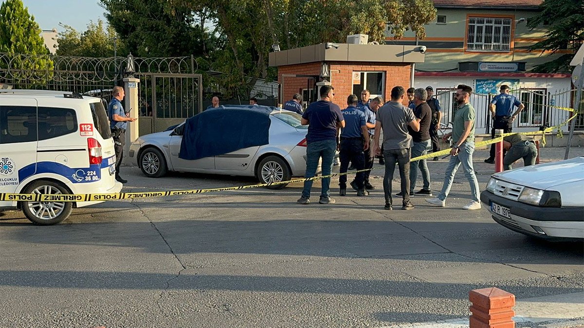 Eşini 30 bıçak darbesiyle öldürüp cesediyle polis merkezine gitmişti! Cani kocaya 'iyi hal' indirimi