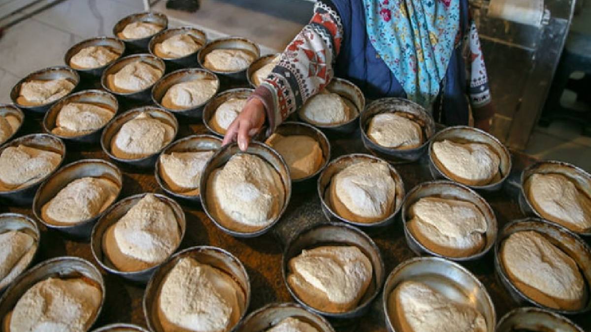 Bu köy ekmeği ile tanınıyor, yerli yabancı turistler akın ediyor! Asırlardır süren gelenek: Hepsi aynı mayadan çıkıyor