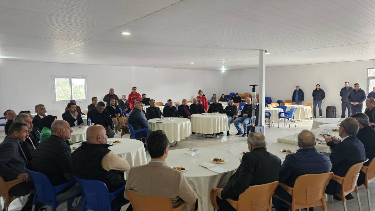 Yumurtalık Belediyesi, muhtarlarla diyaloğu elden bırakmıyor