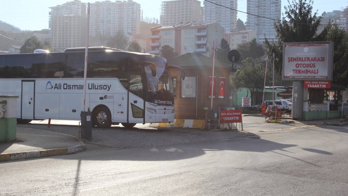 Otobüs terminali yoğun bir dönem yaşadı