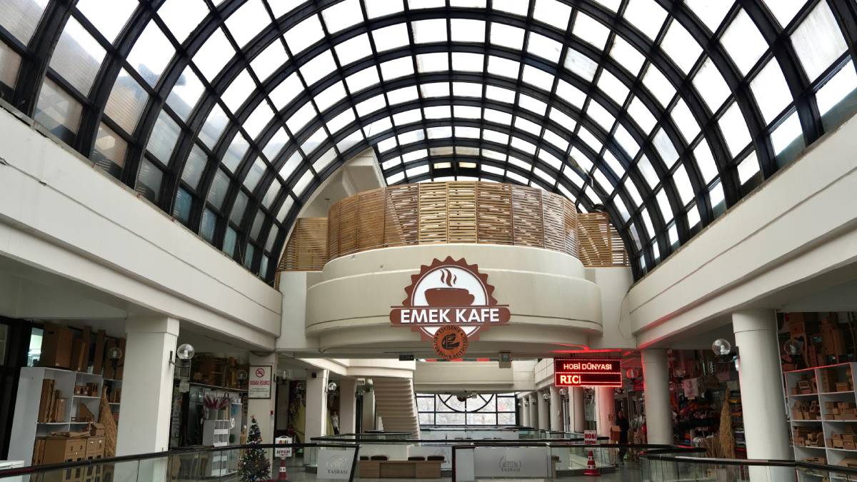 “Emek Kafe” cuma günü açılıyor