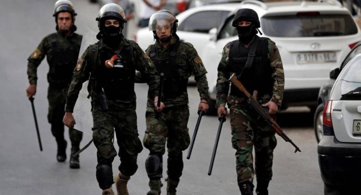 Filistin güvenlik güçlerinden Cenin Kampı'nda bulunan direniş örgütlerine operasyon