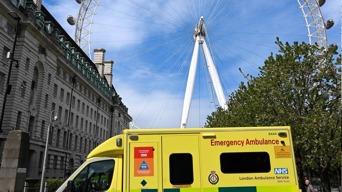 Londra'da bir kişi aracını yayaların üzerine sürdü: 4 yaralı