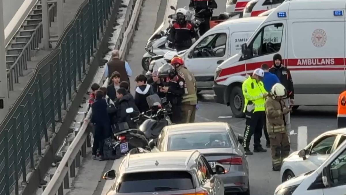 TEM'de öğrenci servisi devrildi: Yaralılar var