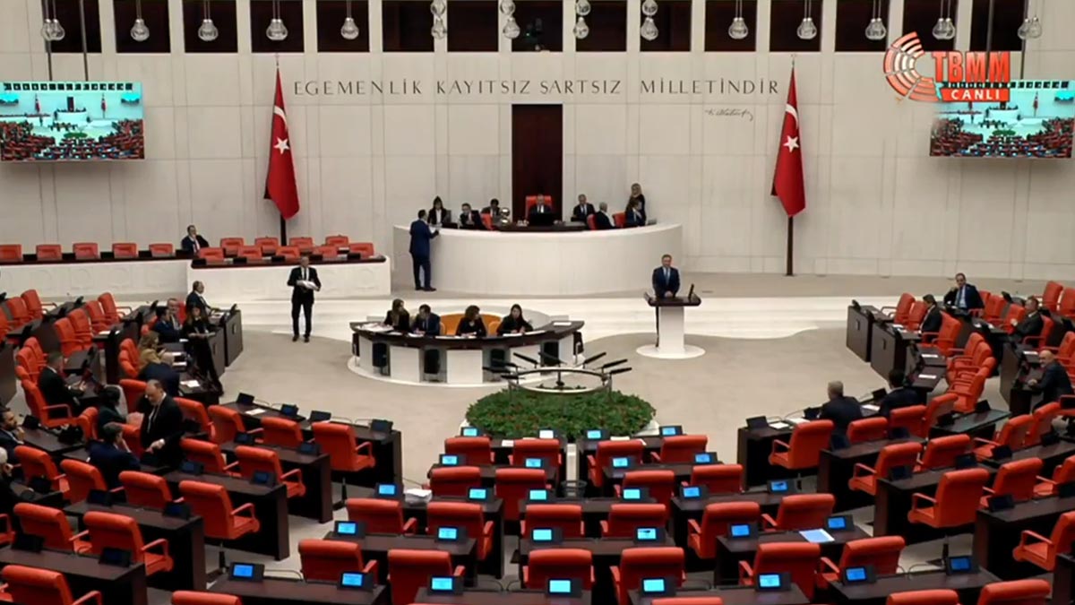 CHP, Meclis'te asgari ücreti protesto etti: TBMM Genel Kurulu'na katılmadı