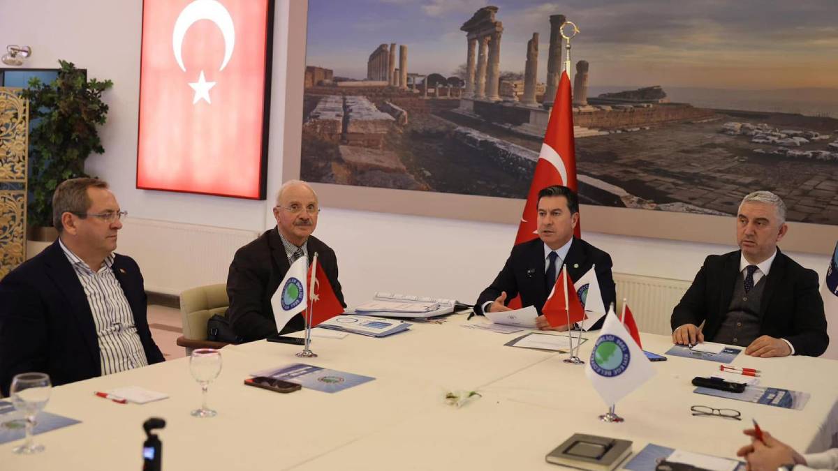 Kıyı Ege Belediyeler Birliği Bergama’da toplandı