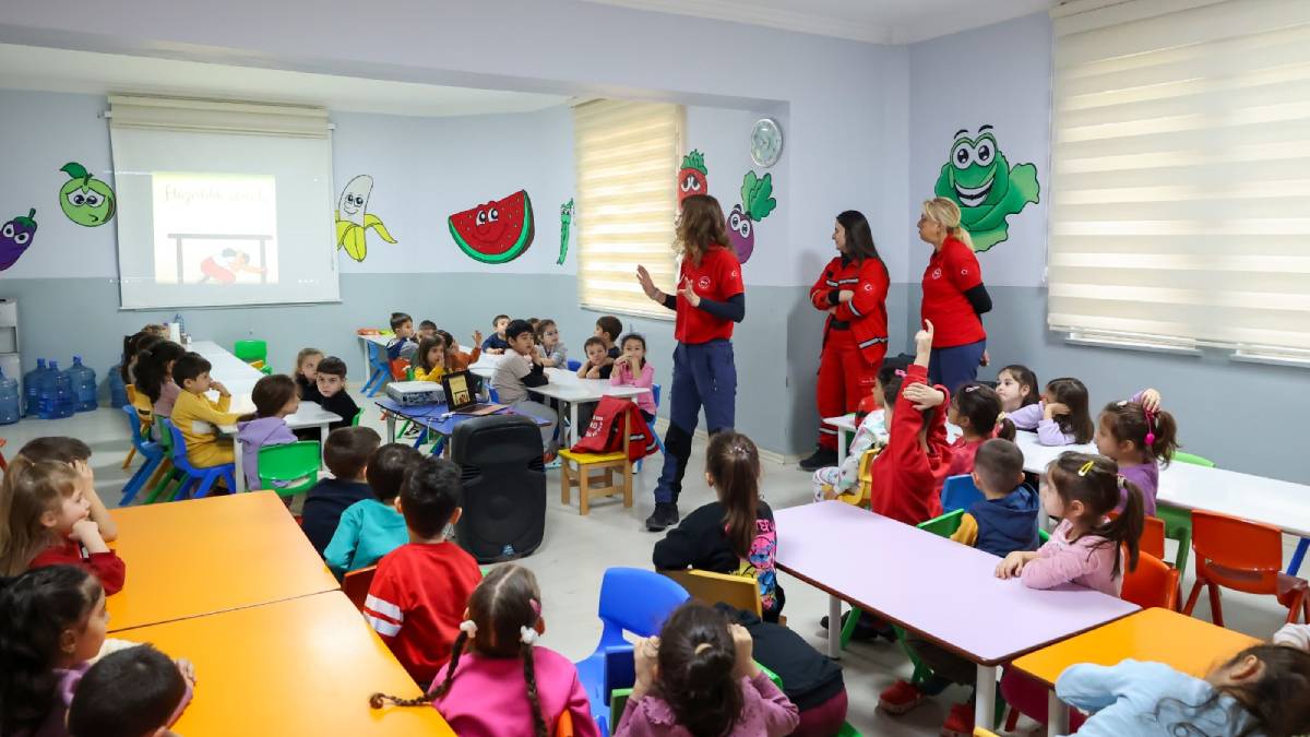 Başkan Yetişkin’den eğitimde aile bütçesine 40 milyonluk destek