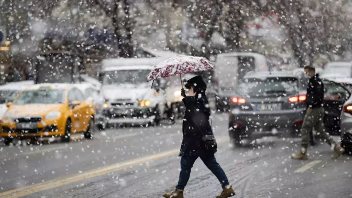 26 Aralık hava durumu alarmı: Yurt genelinde kuvvetli yağış, fırtına, buzlanma ve çığ tehlikesi!