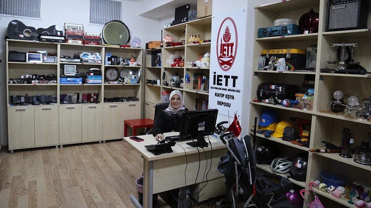 İETT'de unutulan eşyaların akıbeti belli oldu! Gelinlik, tez, evcil hayvan, telefon, bilgisayar: Sahibini bulamayınca...