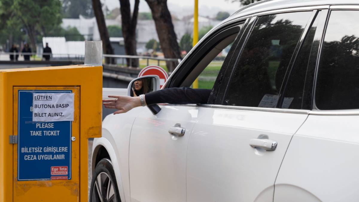 İZELMAN otoparklarına yeni yılda zam yok